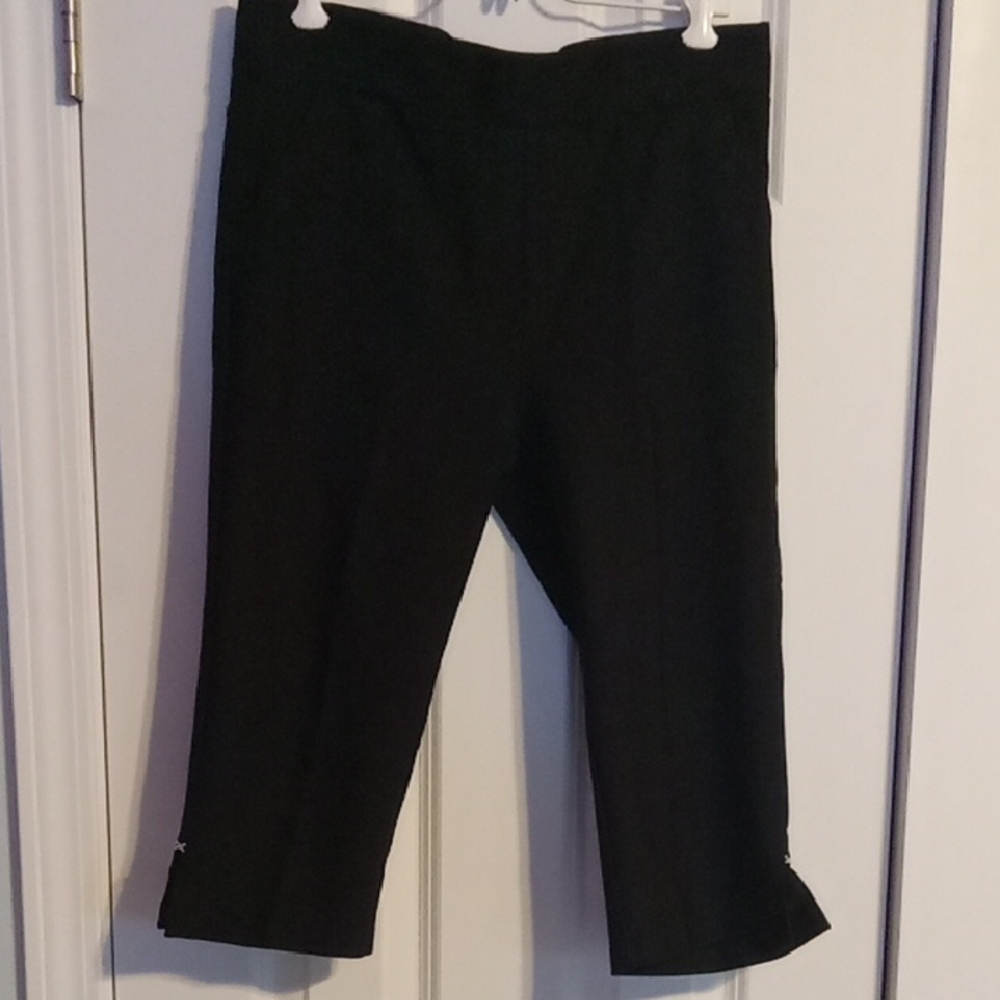 Elegant Black Cropped Pants